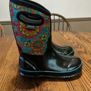 Youth BOGS winter boots